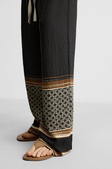 PANTALON COUPE DÉCONTRACTÉE COLOR BLOCK - Noir de Zara - Image 4