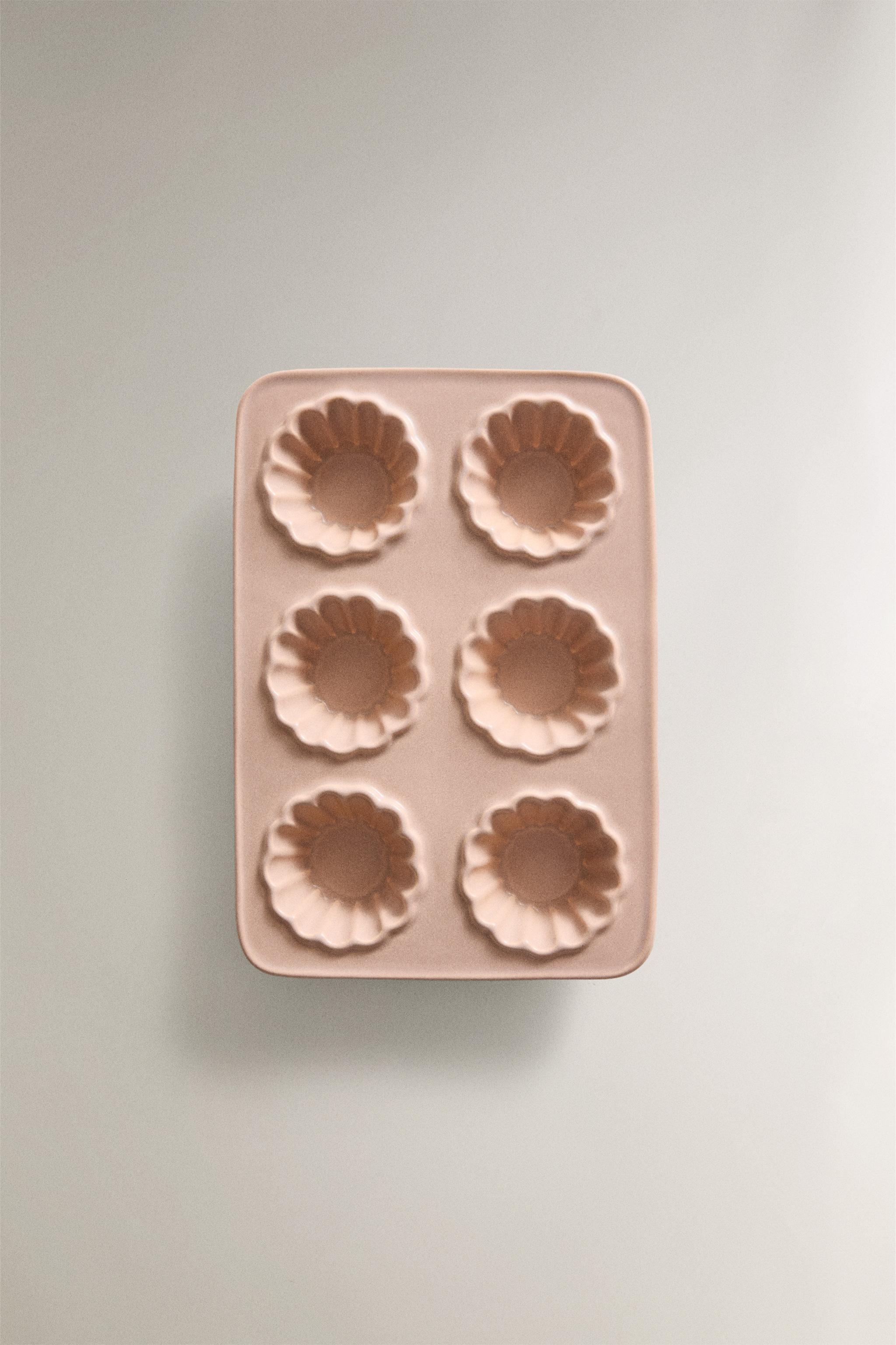 MUFFIN BAKING MOLD