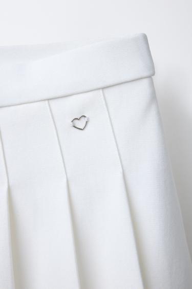 JUPE À PLIS PLATS AVEC APPLICATION CŒUR - Écru de Zara - Image 2