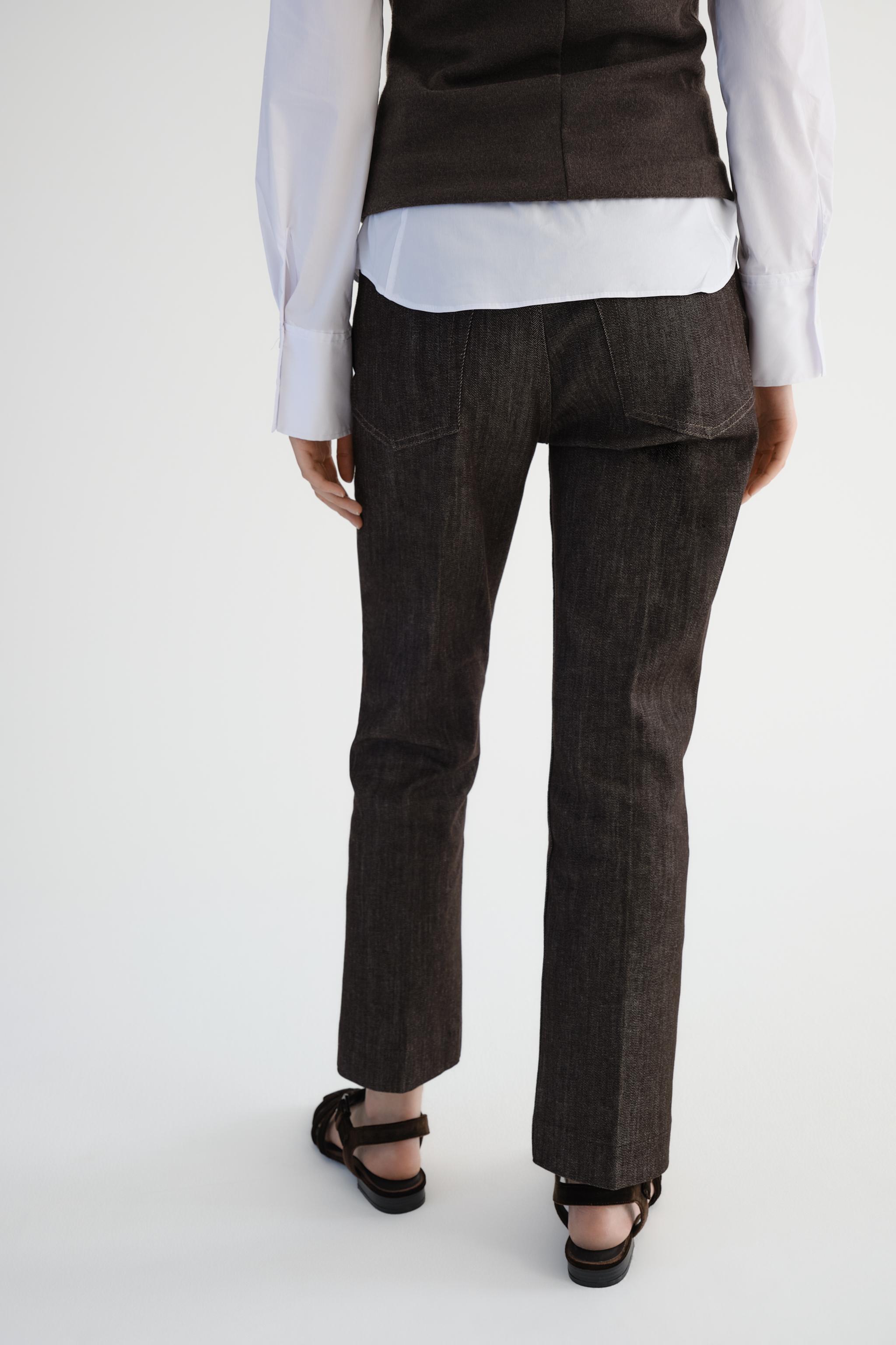 【ZARA】ZW クロップド丈ブーツカットハイウエストジーンズ 400 ZWコレクション クロップド丈ブーツカットハイウエストジーンズ