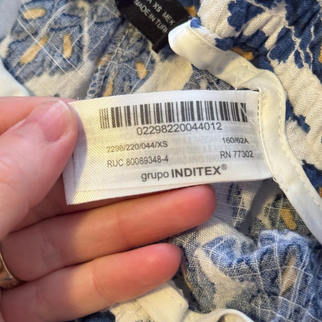 PRINTED BERMUDA SHORTS WITH TRIMS - Image 5