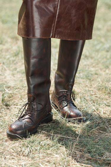 BOTTES EN CUIR À PERFORATIONS ÉDITION LIMITÉE - Marron de Zara - Image 3