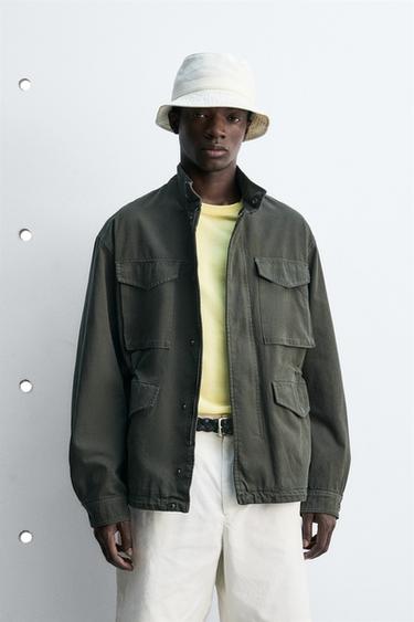 ג'קט מכובס עם כיסים Basic - חאקי של Zara