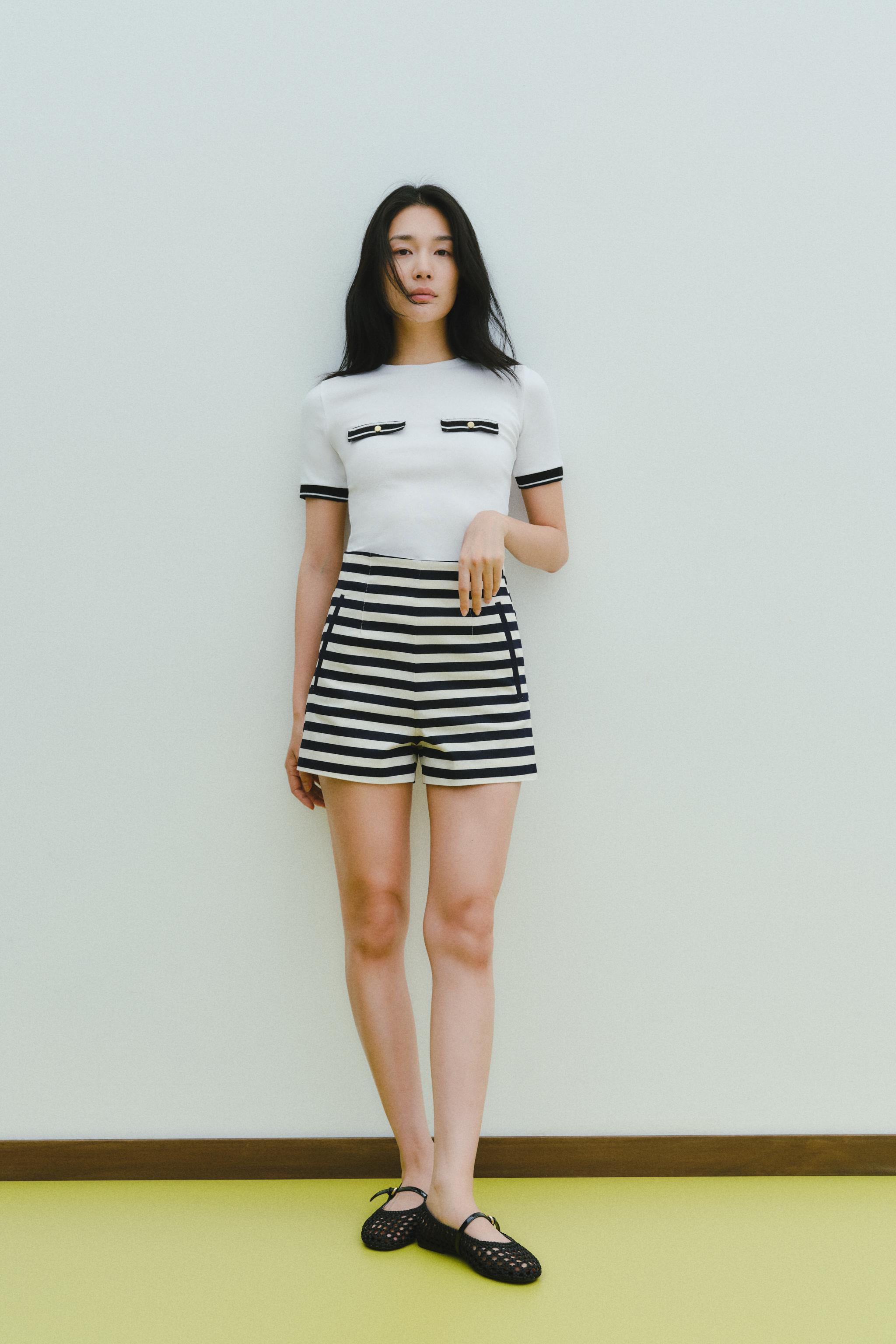 【ZARA】コントラストトリムTシャツ ホワイト | 5644/196/250 ZARA】コントラストトリムTシャツ ホワイト | 5644/196/250