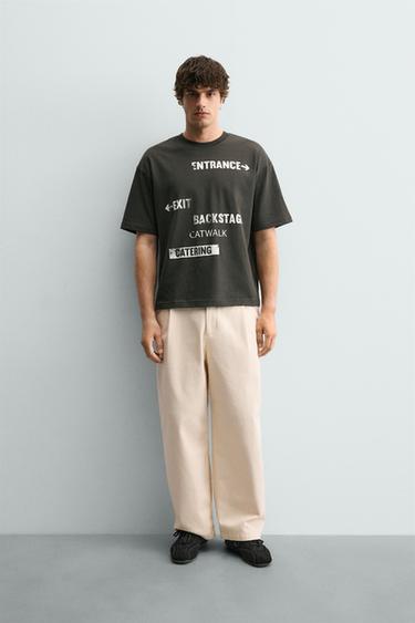 CAMISETA RELAXED FIT ESTAMPADOS - Gris antracita de Zara - Imagen 0