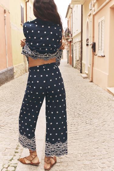 PANTALON JUPE-CULOTTE BRODÉ - Bleu / Blanc de Zara - Image 2