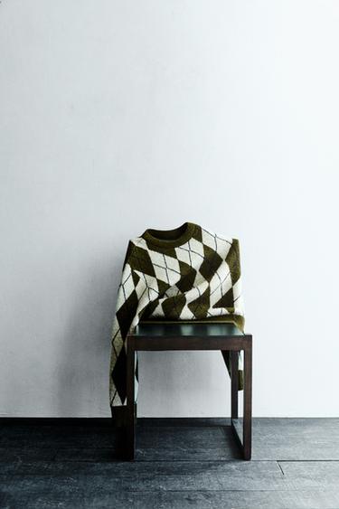DIAMOND JACQUARD SWEATER - Khaki by Zara
