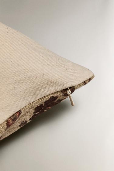 HOUSSE DE COUSSIN FLEURS - Beige clair de Zara - Image 3