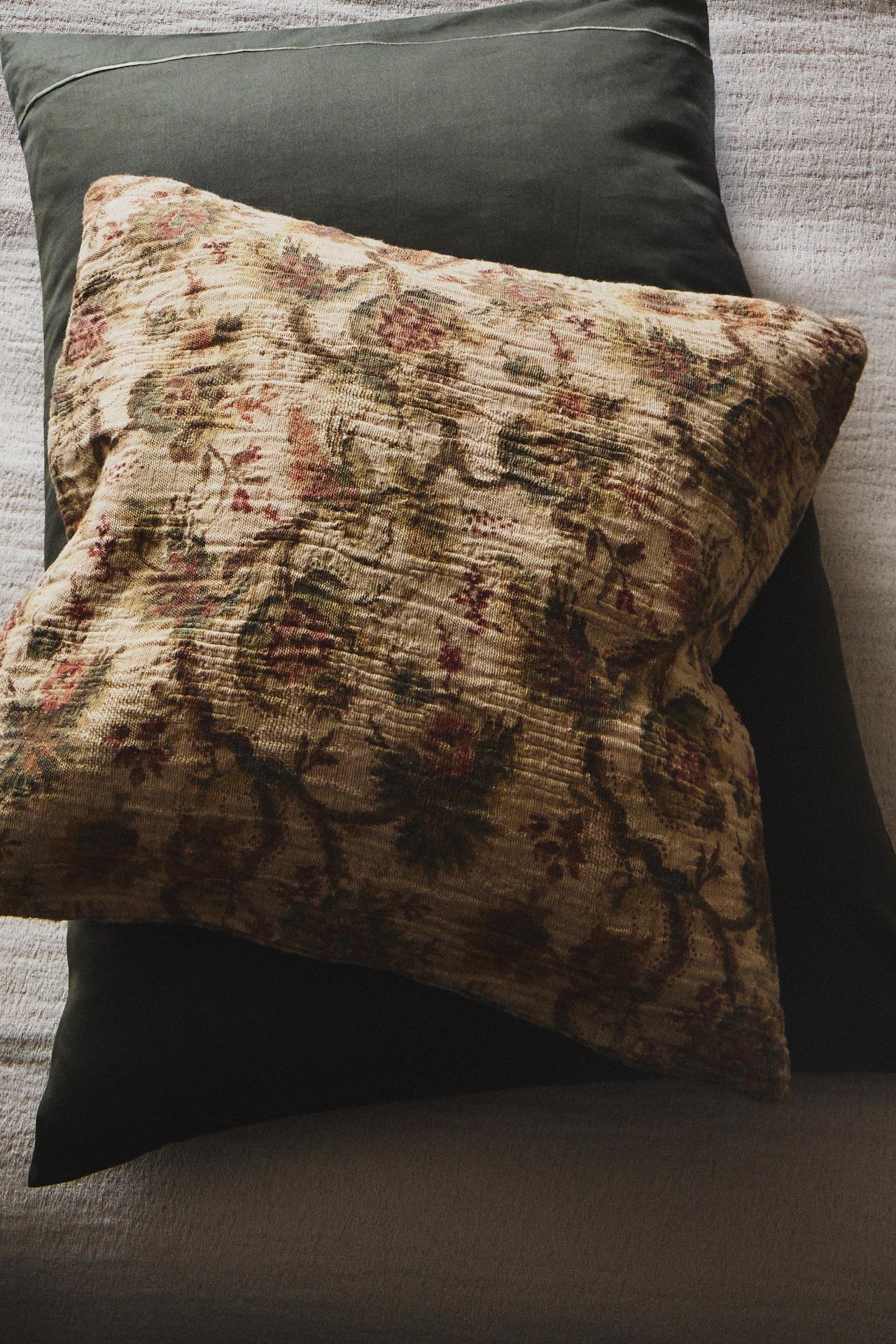 COTTON LINEN FLORAL THROW PILLOW COVER — Beige