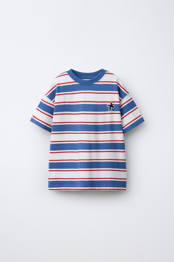 CAMISETA RAYAS PARCHE LOGO - rayas de Zara - Imagen 0