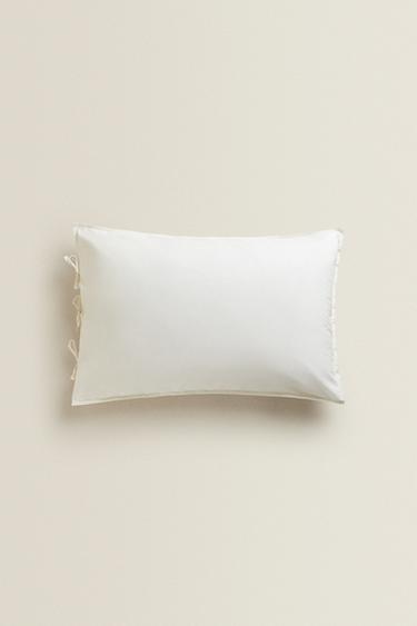 TAIE D’OREILLER UNIE ENFANT - Blanc cassé de Zara - Image 3
