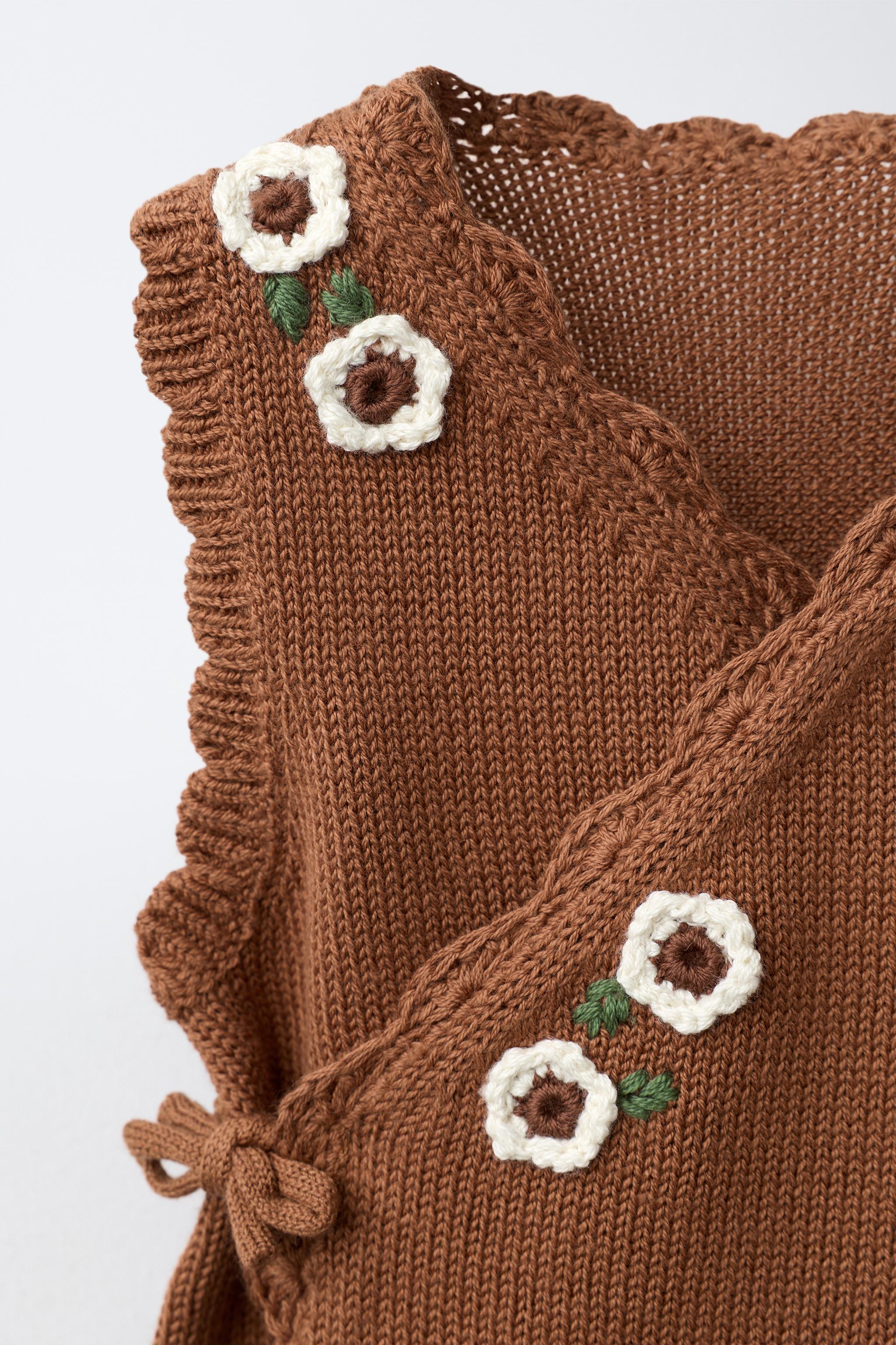CROCHETED FLOWER KNIT KIMONO
