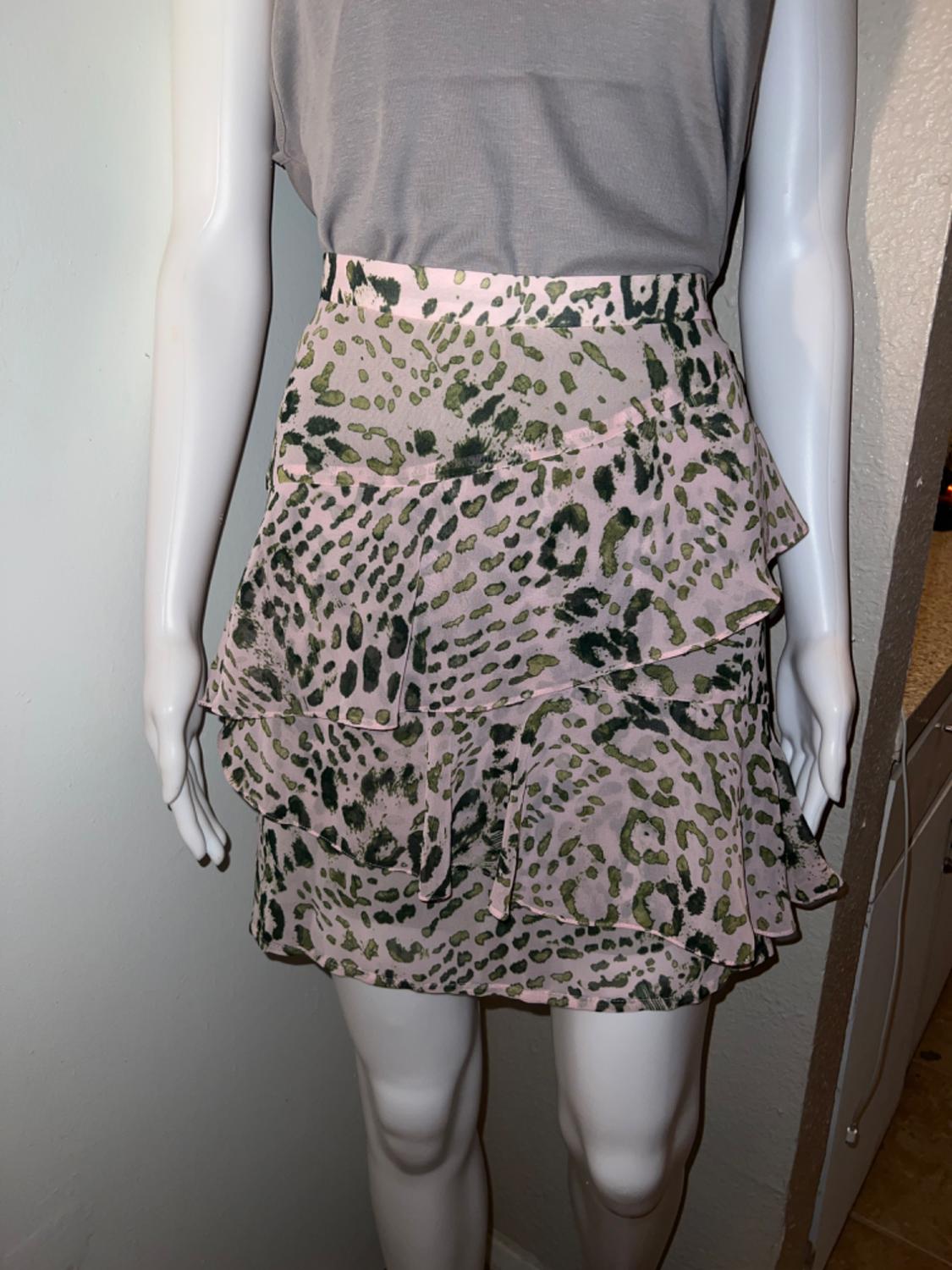 FALDA ESTAMPADO ANIMAL VOLANTES