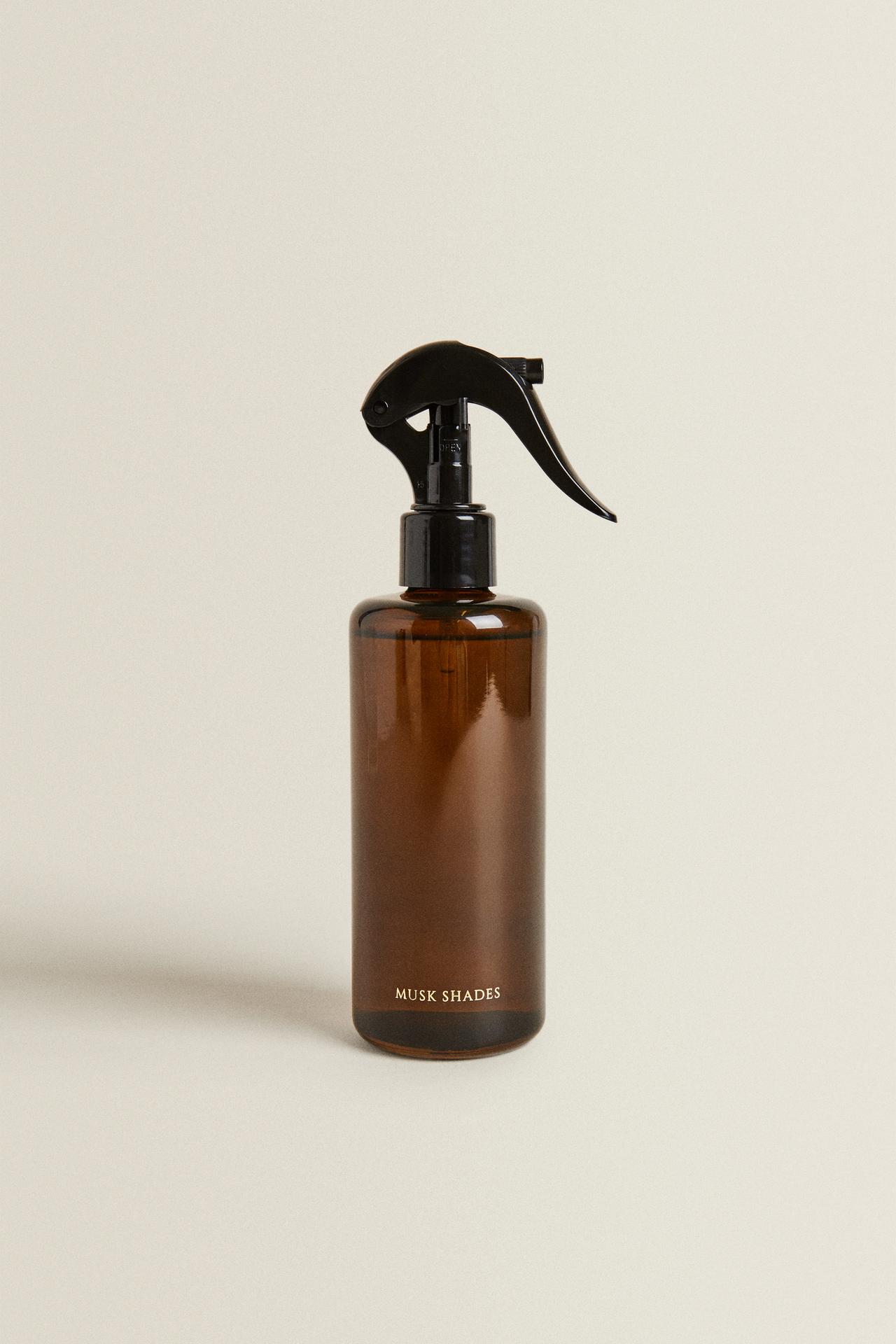 (200 ML) MUSK SHADES AIR FRESHENER SPRAY — Light yellow