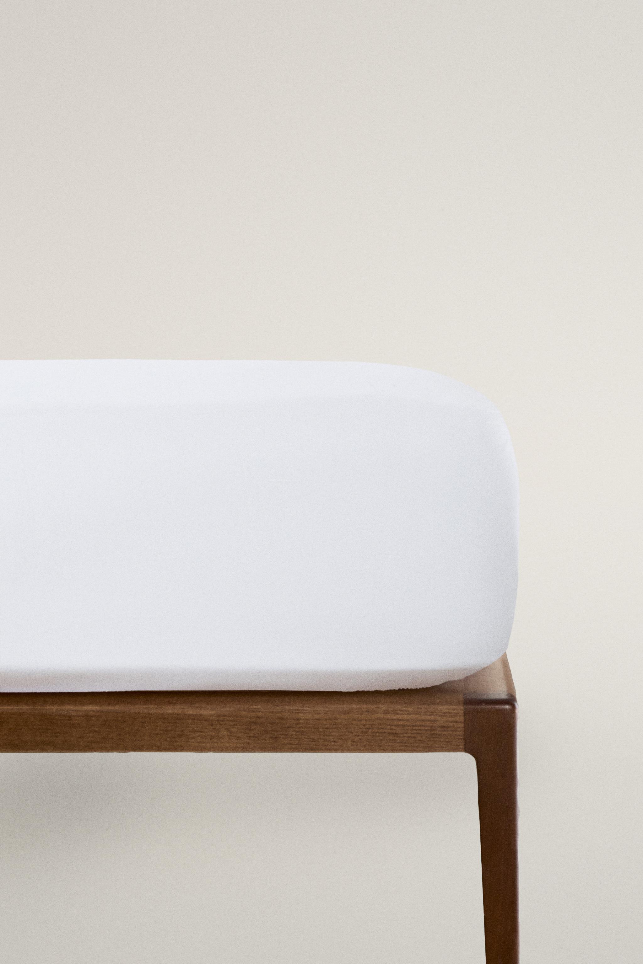 PERCALE FITTED SHEET | 15.7" THICK (200 THREAD COUNT)