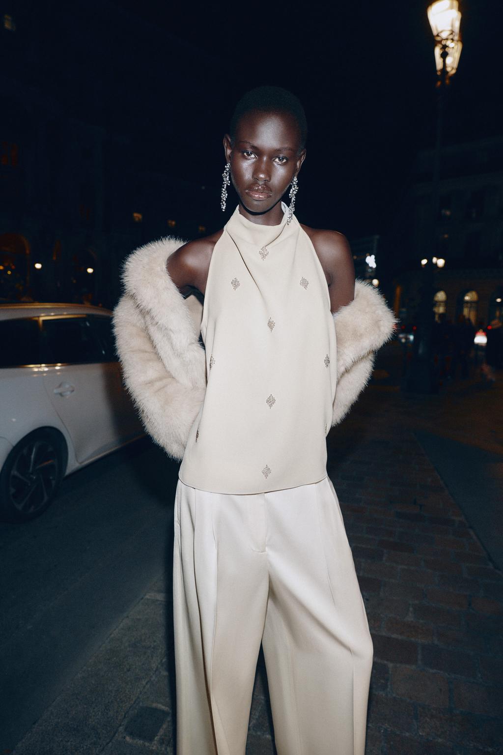 HALTER TOP WITH BEAD DETAIL