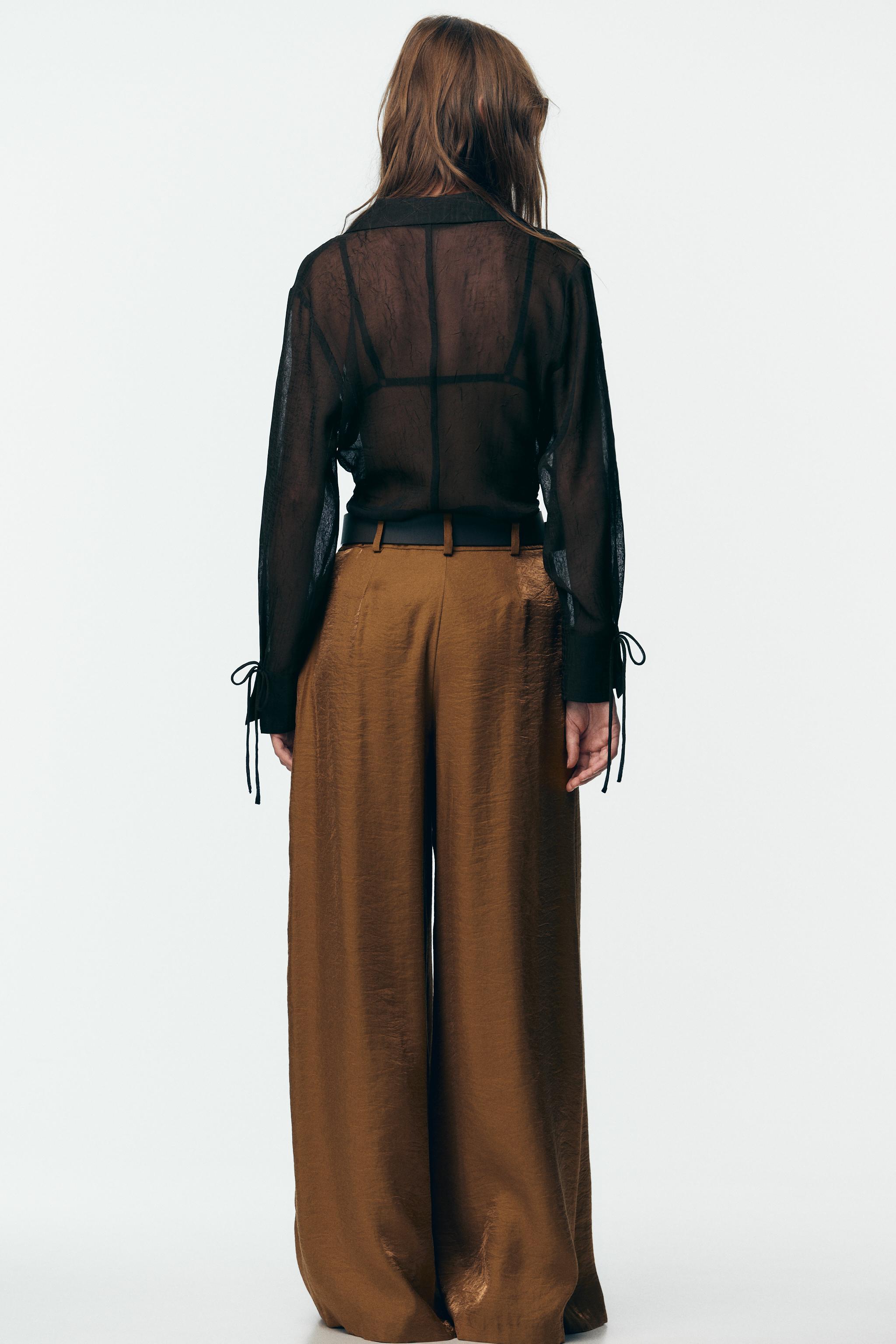 SATIN WIDE LEG BELTED PANTS