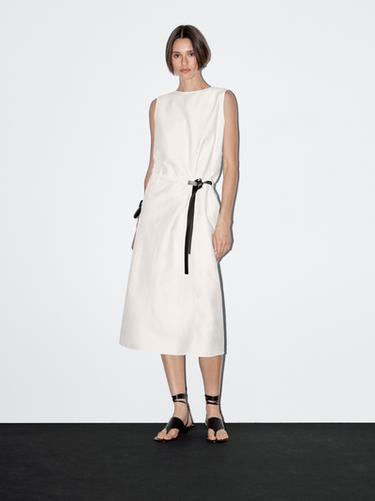 Vestido midi detalle cinturón - Blanco de Zara