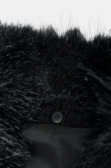CROPPED WOOL COAT WITH FAUX FUR LAPEL - Black by Zara - Image 9