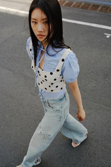 TRF ミッドライズ折り返しウエストデニムパンツライトブルーZaraのTRF ミッドライズ折り返しウエストデニムパンツ - ライトブルー 