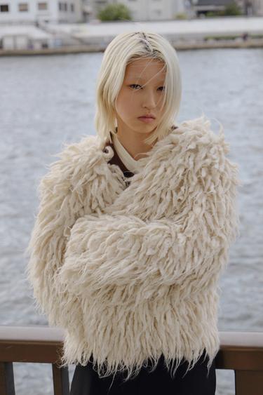 브러시드 프린지 니트 재킷 - Zara 크림