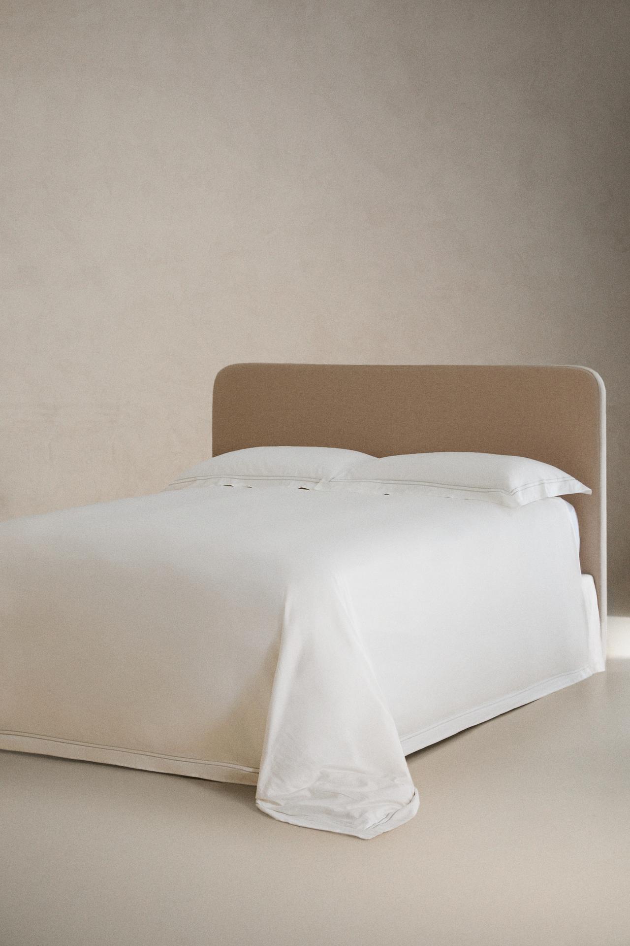 DUVET COVER WITH TWO EMBROIDERED DETAILS — Light green