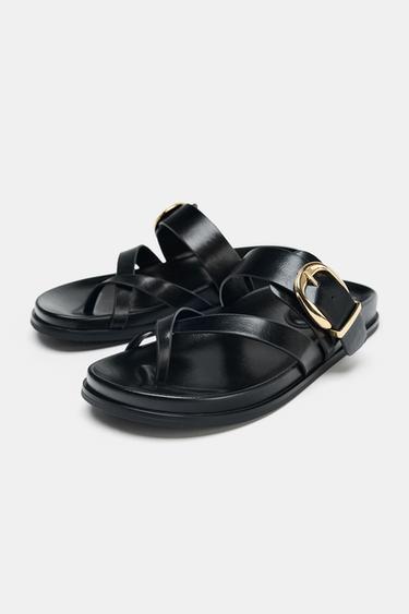 SANDALES PLATES BOUCLE - Noir de Zara - Image 3