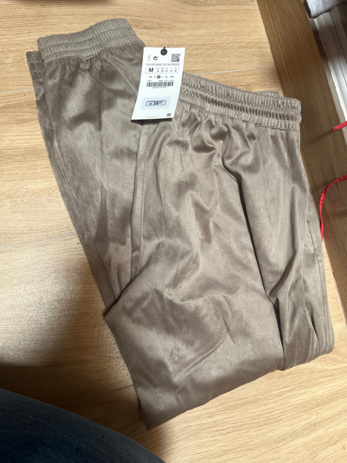 JOGGING TROUSERS WITH POCKETS - Image 2