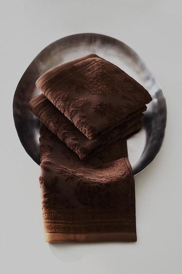 FLORAL JACQUARD FACE TOWEL (PACK OF 3) - Terracotta by Zara