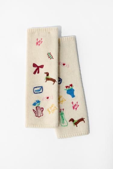 EMBROIDERED KNITTED MITTENS - Ecru by Zara