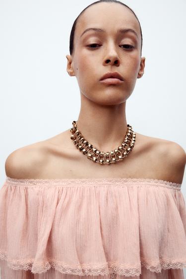 BLUSE MIT LÄTZCHEN UND FREIEN SCHULTERN - Rosa von Zara