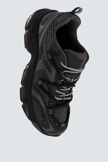 حذاء رياضي بنعل سميك - أسود الخاص بـ Zara - صورة 0