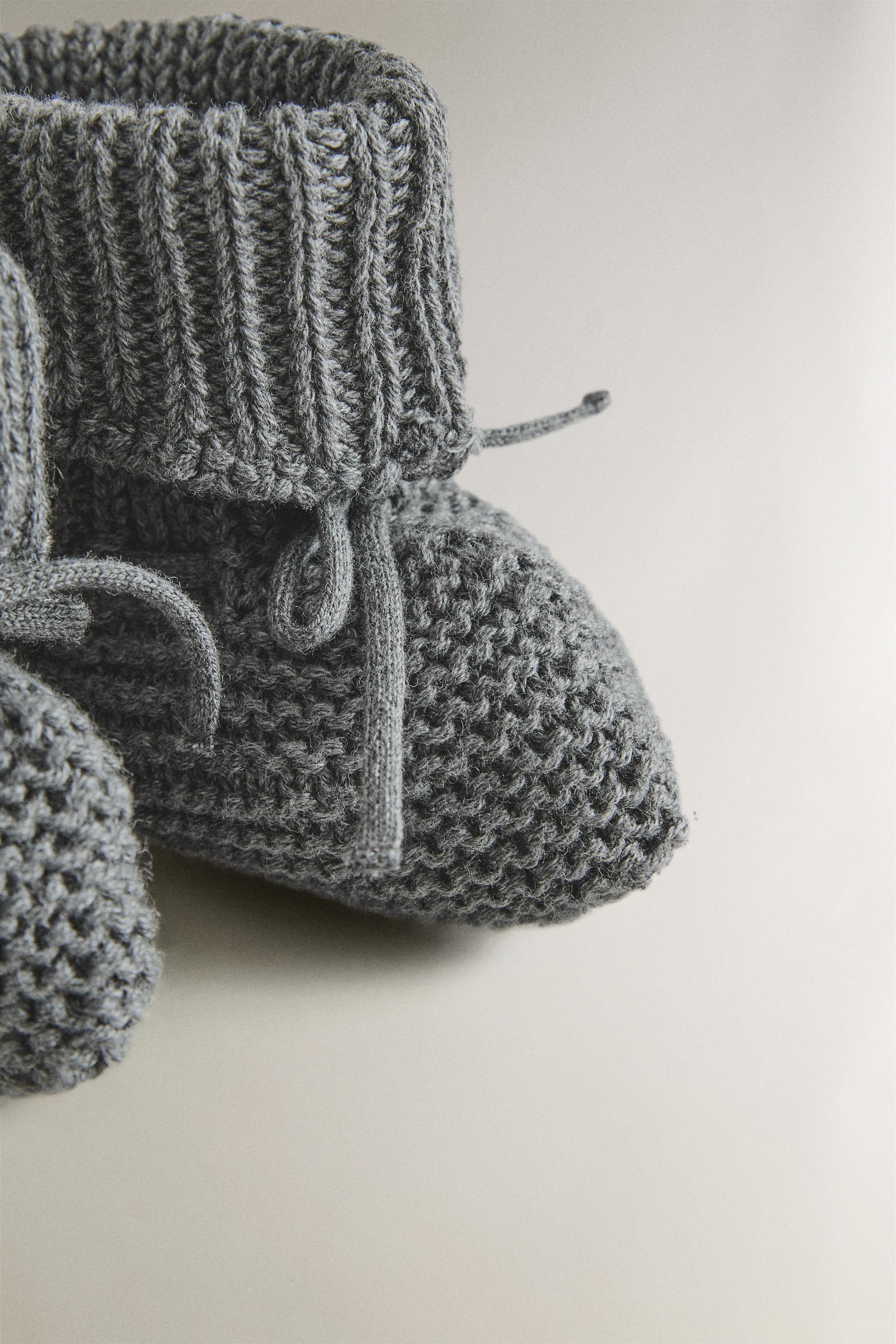 CHAUSSONS BÉBÉ EN MAILLE
