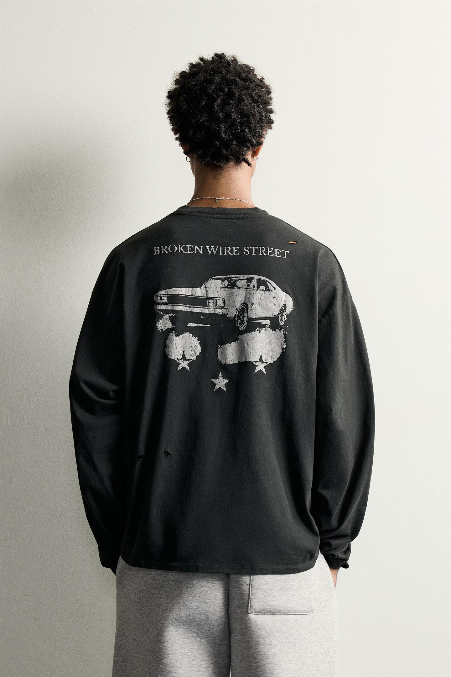 Мужская футболка Zara Relaxed Fit Distressed Effect Printed, цвет: Чёрный — фото 3