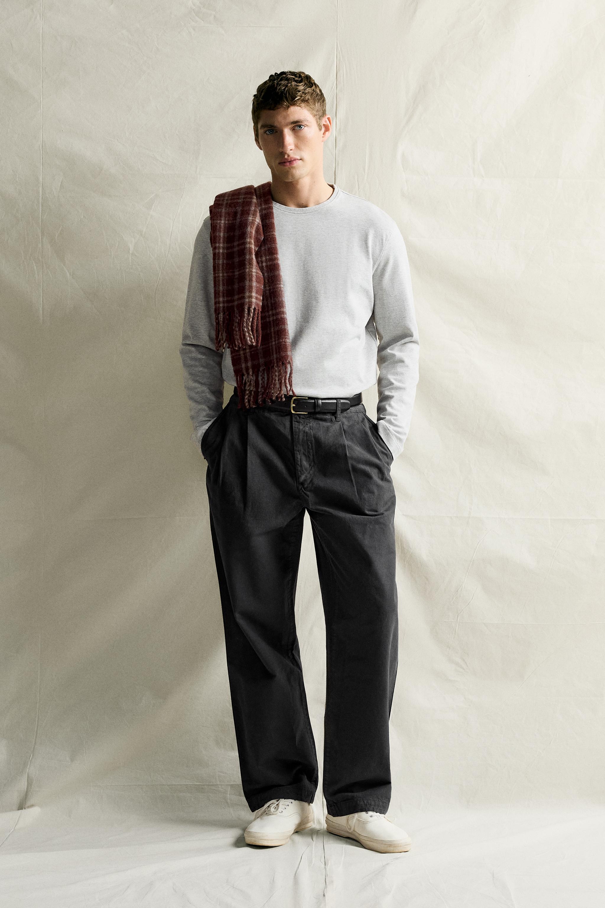 PLEATED REGULAR-FIT CHINO PANTS