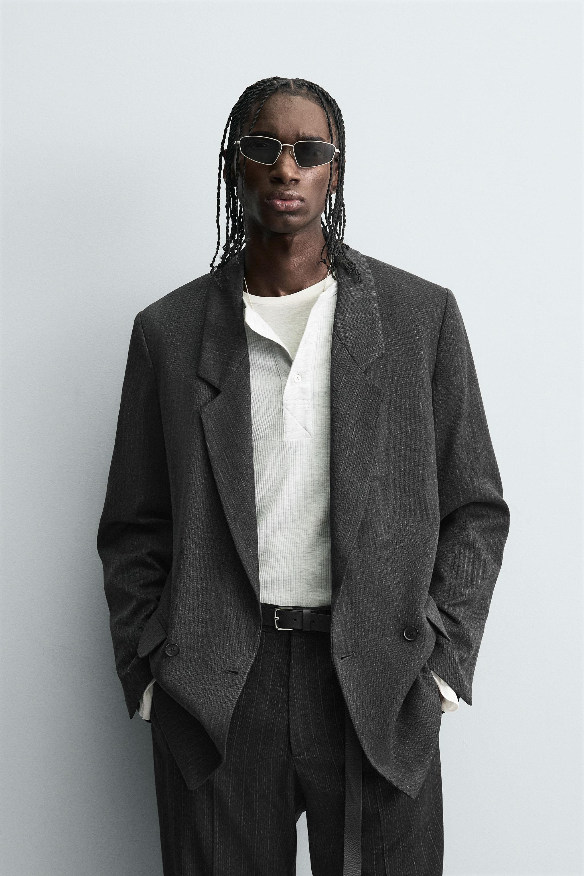 STRIPED DOUBLE-BREASTED BLAZER