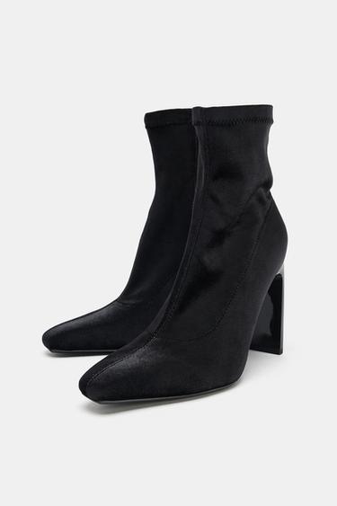 BOTTINES EFFET VELOURS - Noir de Zara - Image 1