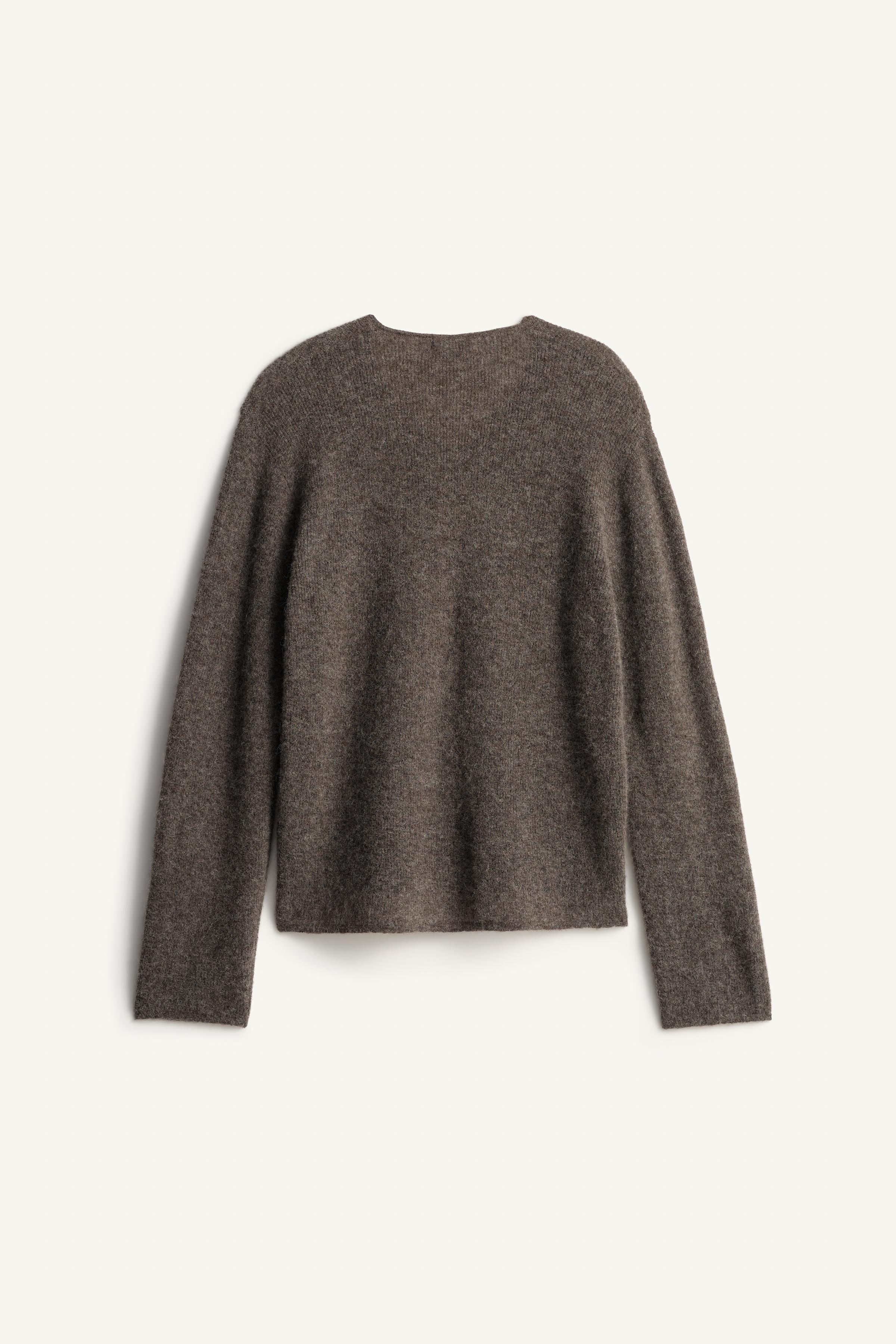 TEXTURED RELAXED FIT SWEATER