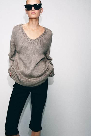PULL EN GROSSE MAILLE COL EN V - Gris taupe de Zara - Image 4
