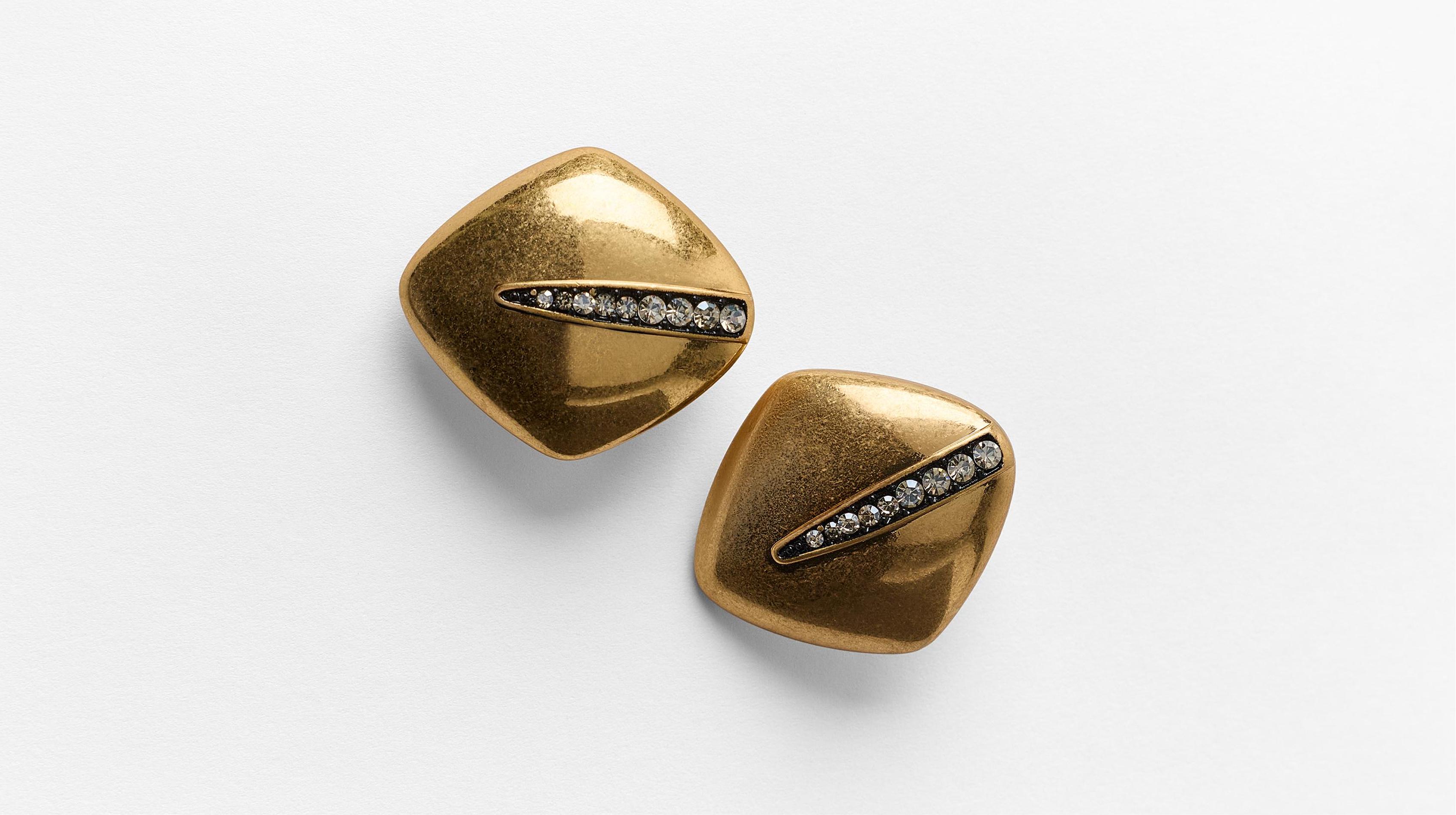 RHINESTONE DIAMOND STUD EARRINGS — Golden