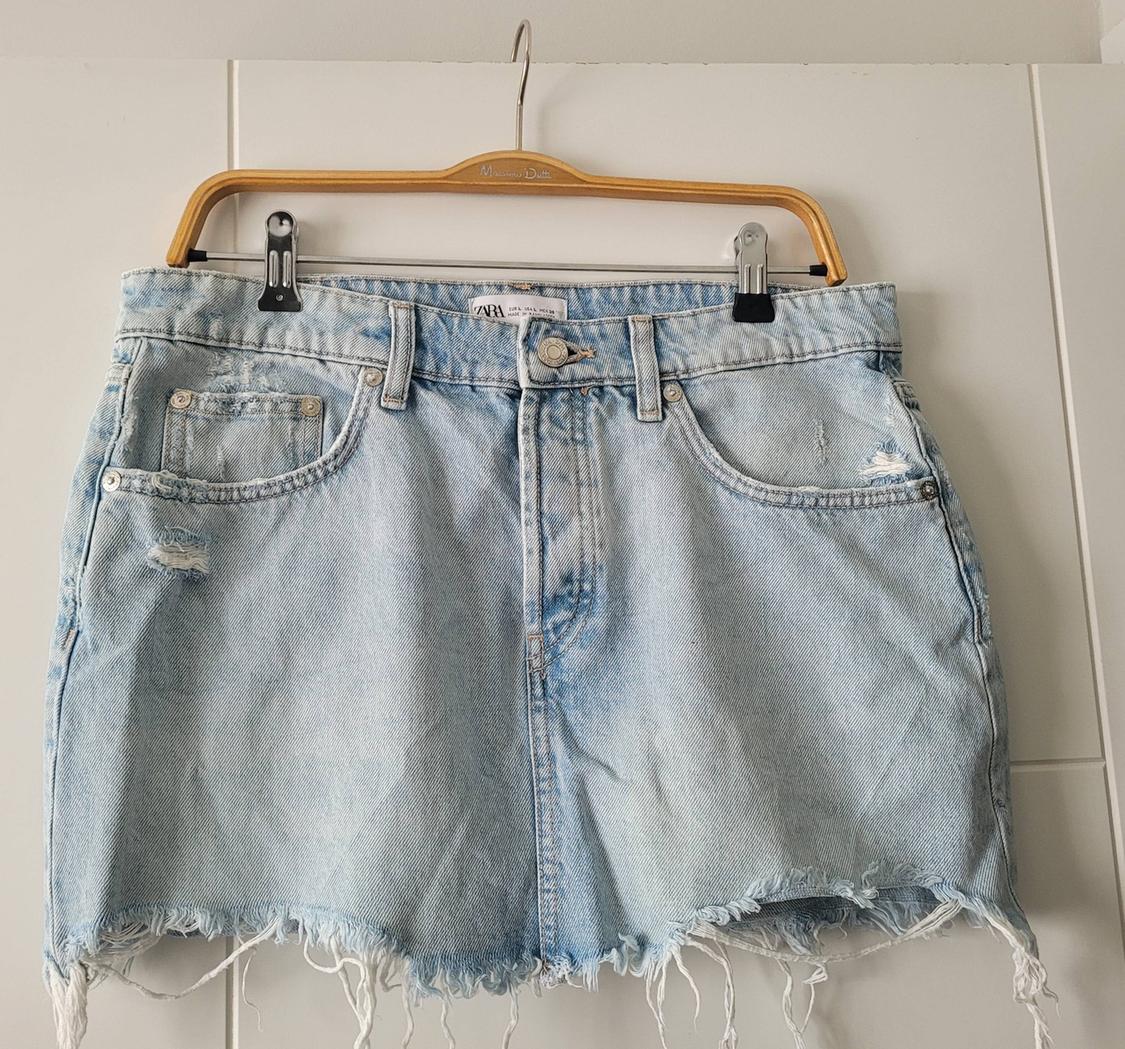 MID RISE DENIM SKIRT - Image 3
