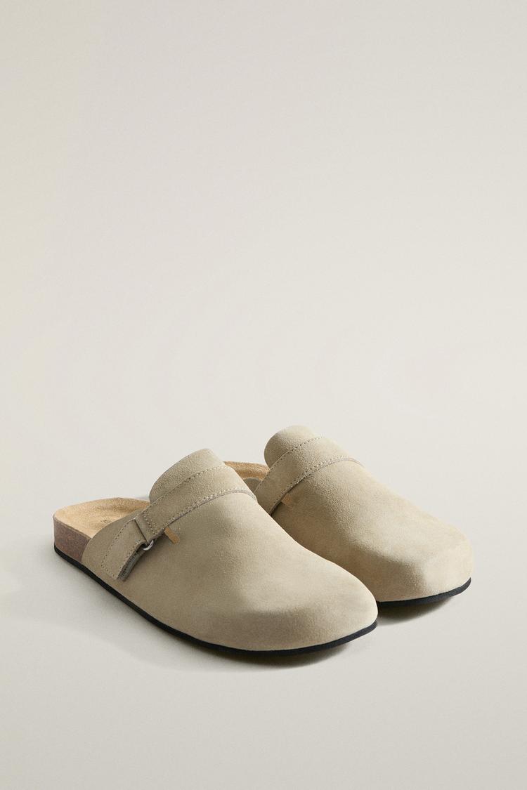 LEATHER MULE CLOGS WITH STRAP — Beige