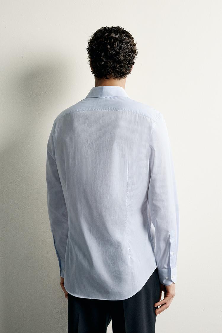 Camisa de rayas de corte ajustado 2