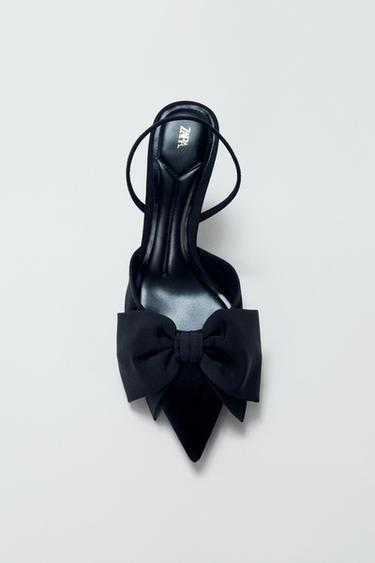 حذاء بكعب مكشوف من الخلف بفيونكة - أسود الخاص بـ Zara