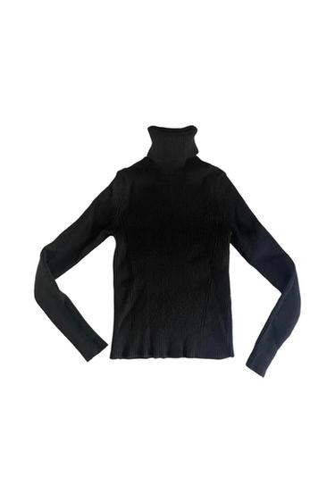 JERSEY NEGRO CUELLO ALTO