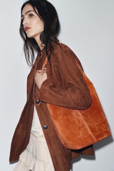 MAXI SACA PIEL DETALLE ASA - Naranja de Zara