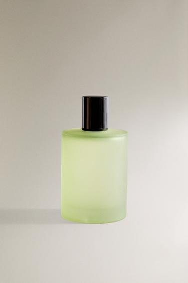 (100 ML) TUBEROSE FABRIC FRESHENER SPRAY - Purple by Zara - Image 1