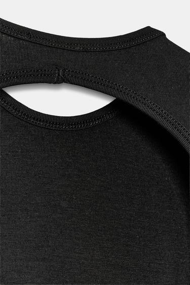 T-SHIRT OUVERTURE DOS - Noir de Zara - Image 4