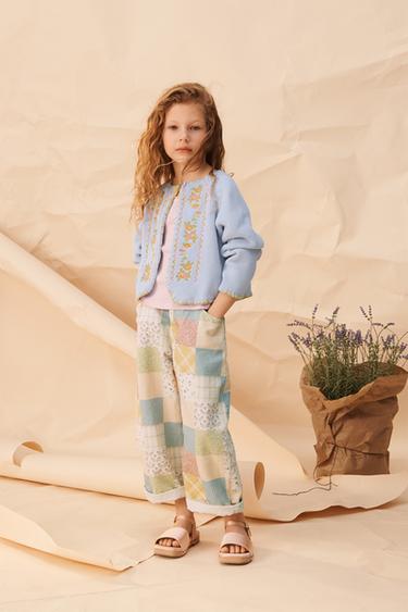 GILET EN MAILLE FLEURS BRODÉES POINT DE CROIX ÉDITION LIMITÉE - Bleu ciel de Zara - Image 0