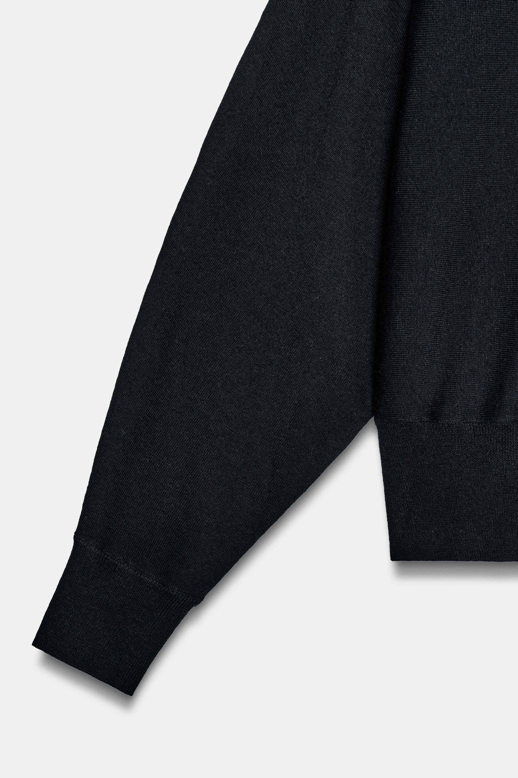 WOOL V-NECK JUMPER